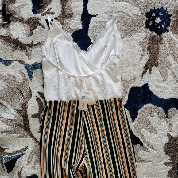 Woman's Jumpsuit in Size S - Picture 5 of 7